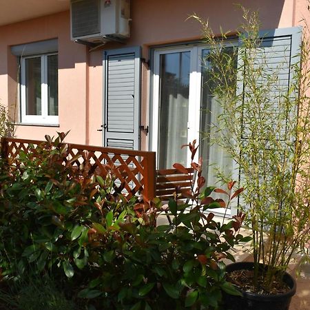 Studio Max With Parking Rovinj Exterior foto